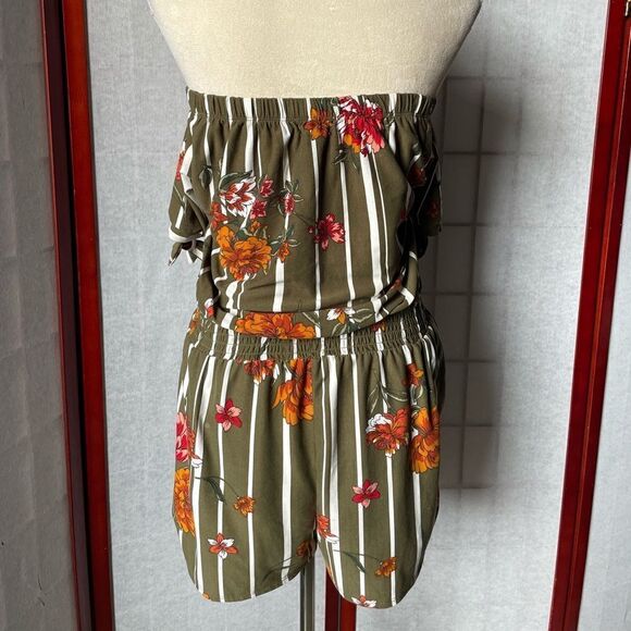 Derek Heart Green & White Striped Floral Romper w/Pockets (Junior’s XL) - Picture 9 of 11